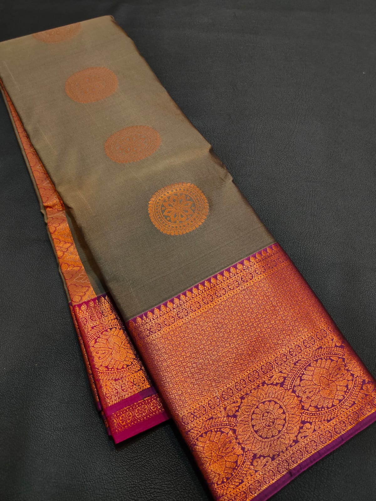 semi1841a.jpeg semi1841a.jpeg